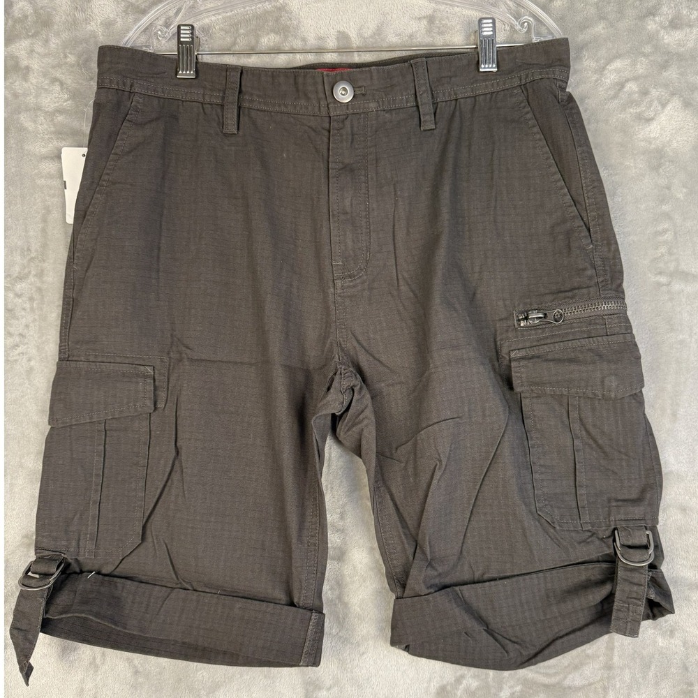 RED Saks Fifth Avenue Trim Fit Cargo Shorts‎ Gray Size 33 Zip Pocket Belt Loops